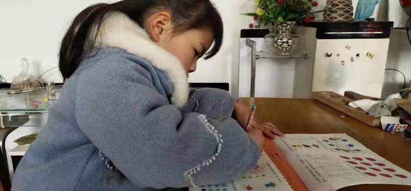 各地残联为残疾儿童康复提供在线指导